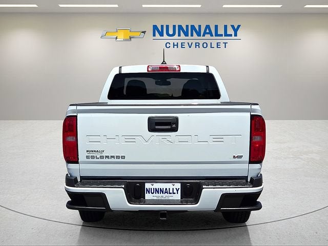 2022 Chevrolet Colorado — interior view