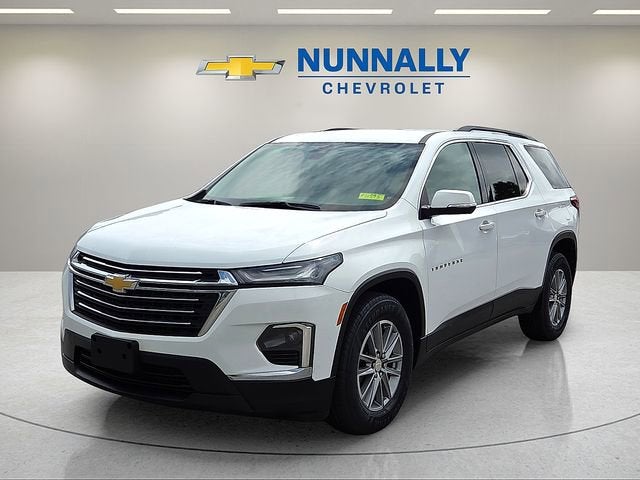 2023 Chevrolet Traverse LT Cloth in Summit White — front three-quarter view