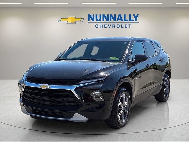 2025 Chevrolet Blazer 2LT in Black — front three-quarter view